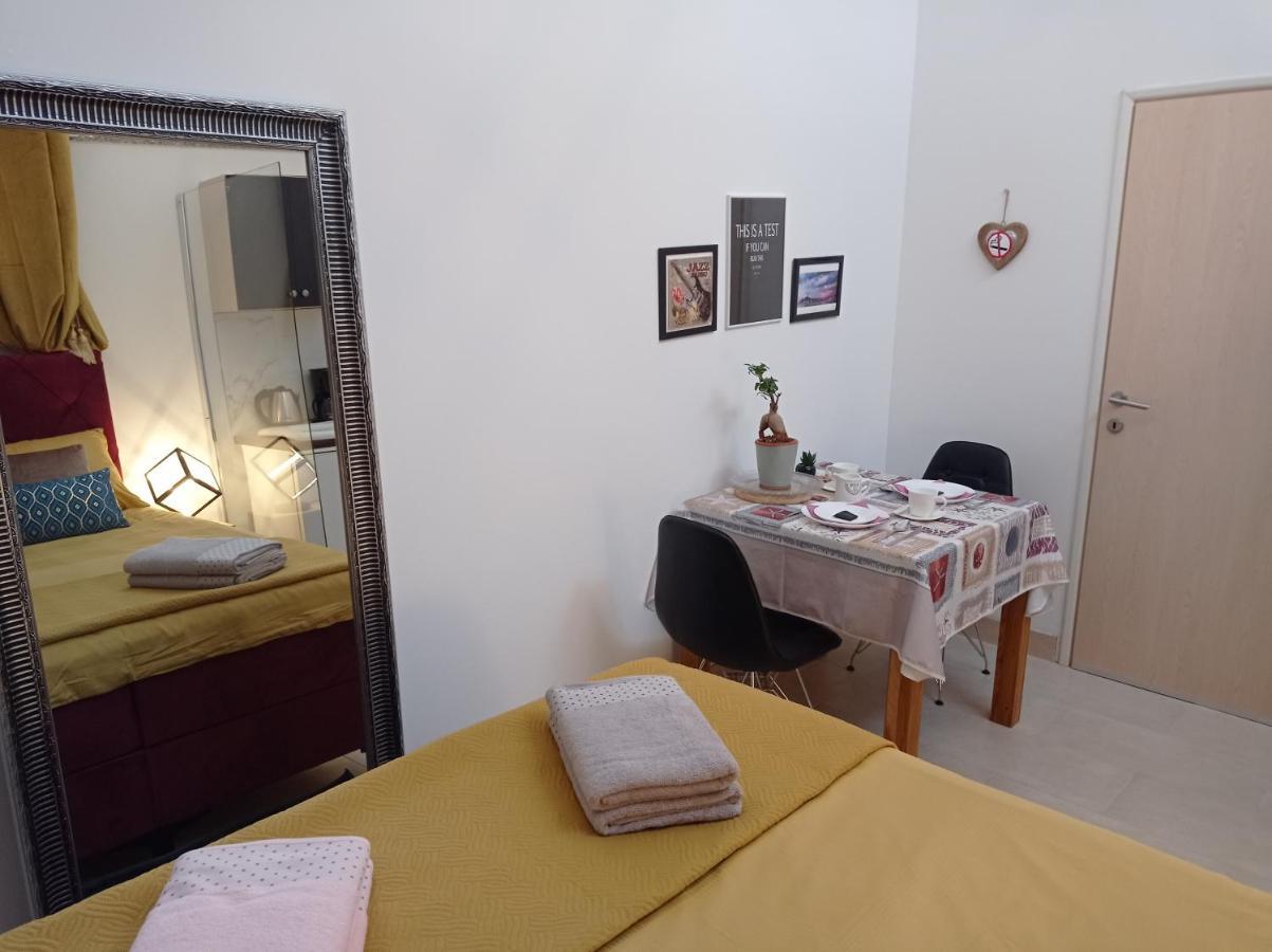 Villa Gregovica &T 2 Pula Bagian luar foto